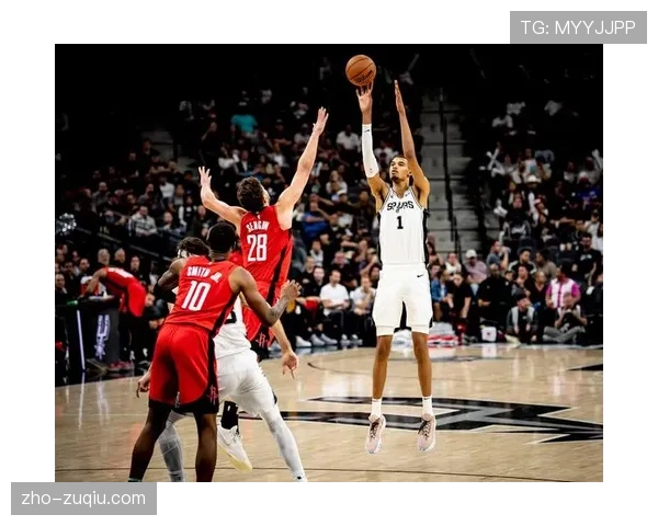 文班亚马40分12篮板统治内线 马刺核心赛季成长轨迹复盘